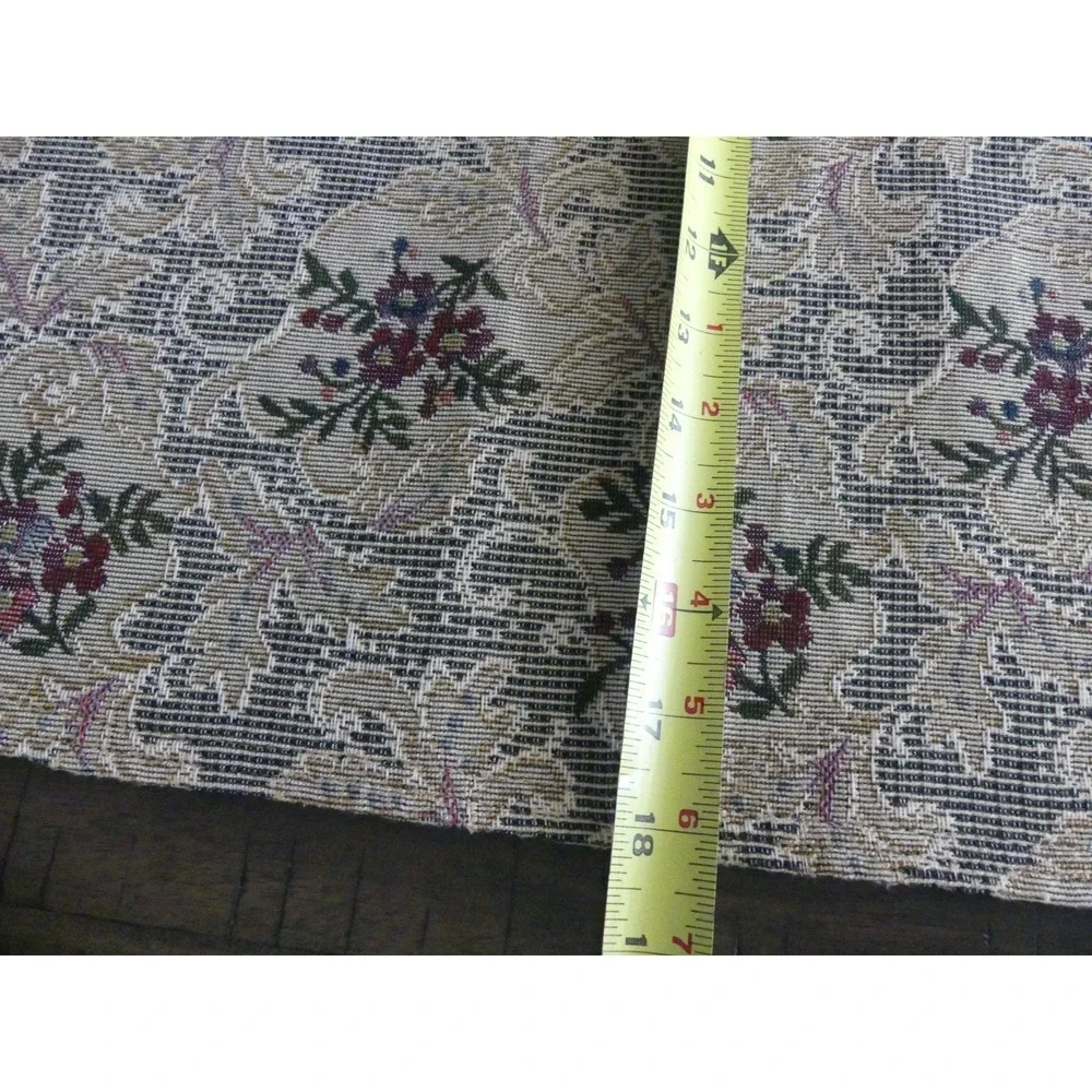 Vtg Victorian‎ Style Woven Tapestry Floral Table Runner Removeable Tassels 18x68